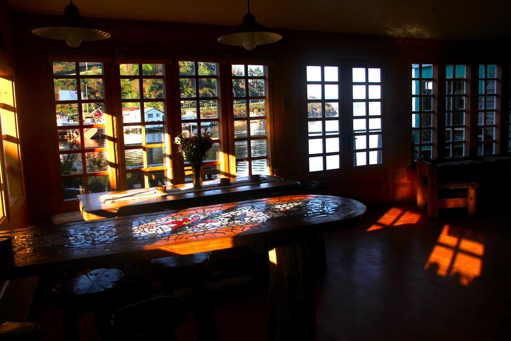 Palafito Hostel Chiloe Castro Bagian luar foto